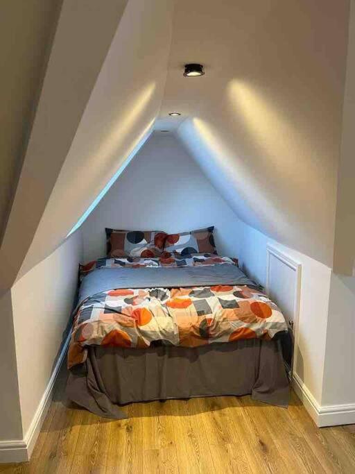 5 Bedroom House Se6 런던 외부 사진