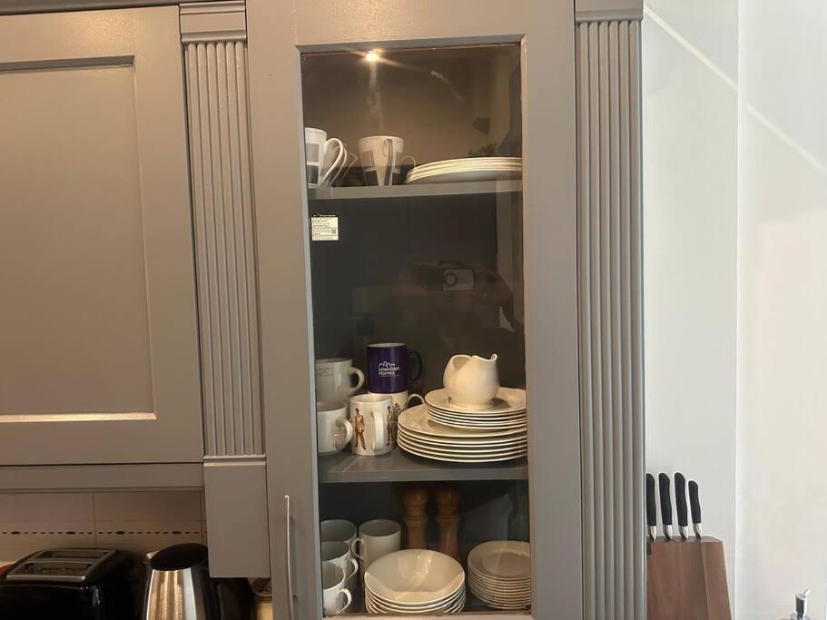 5 Bedroom House Se6 런던 외부 사진